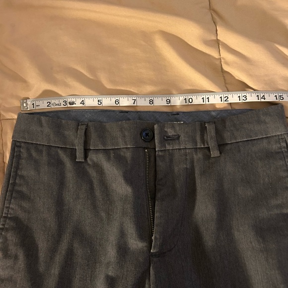 Old Navy Men’s Ultimate Slim Fit Chinos Dark Gray - Picture 5 of 5